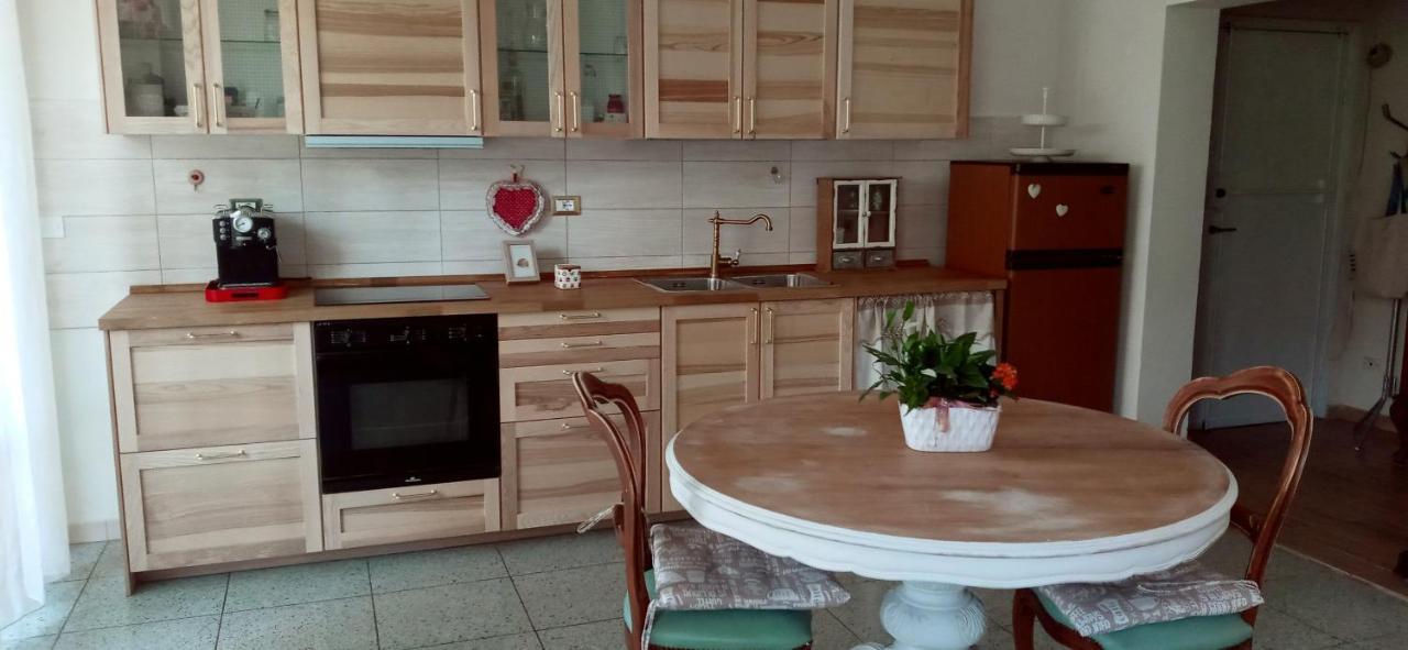 Gli Oleandri Villa Livorno Bagian luar foto
